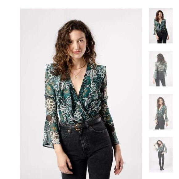Band of Gypsies Tops - Nwt small emerald floral long sleeve bodysuit